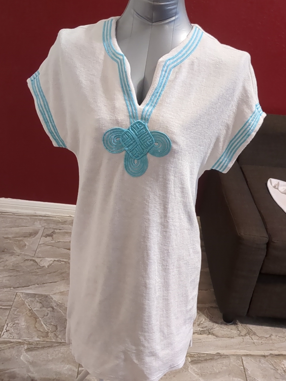 Cabana Life NWOT White Terry Beachwear Cover Up-Tunic- Mint Embroidered UPF 50+.